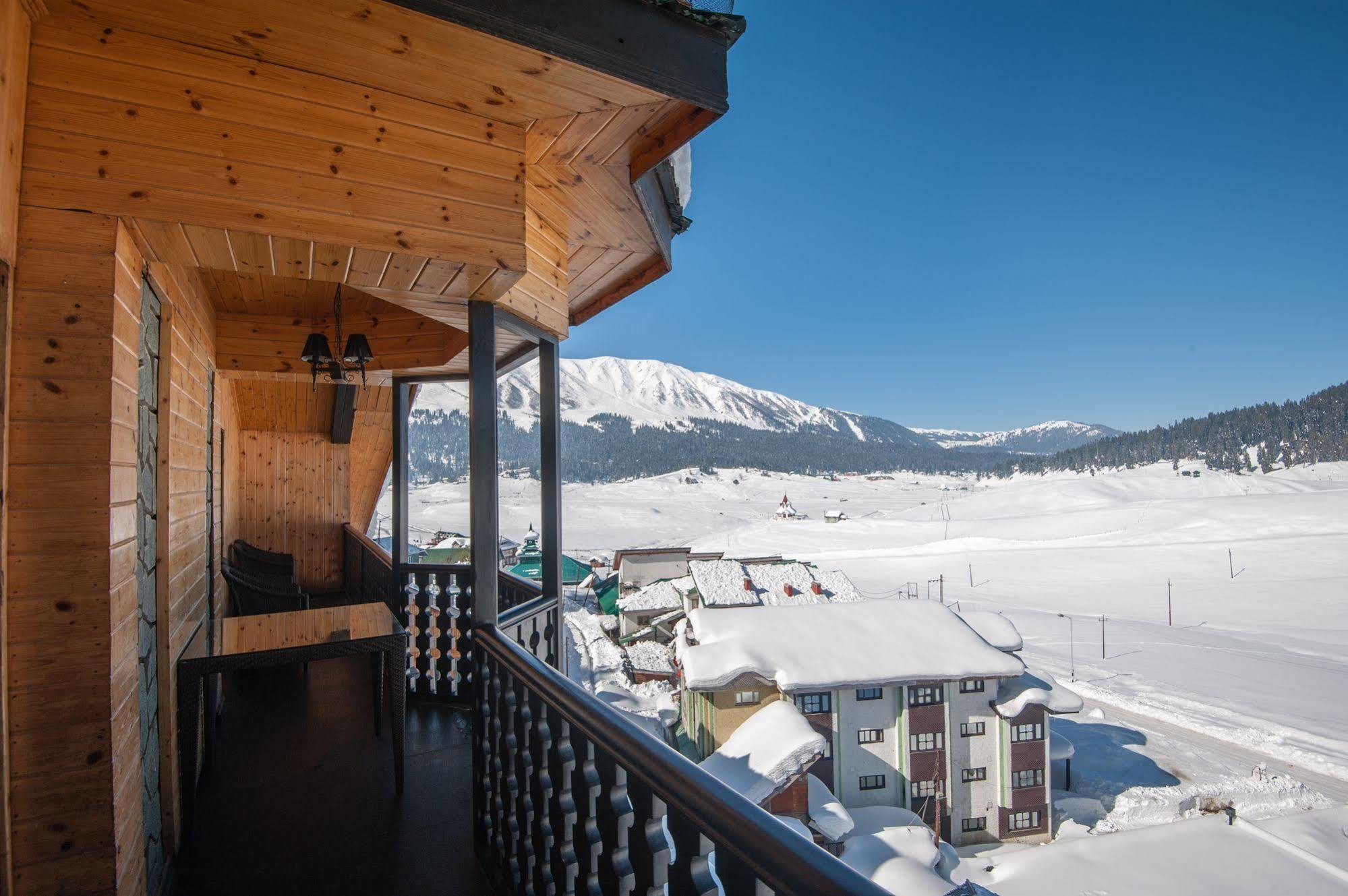 The Vintage Gulmarg Ξενοδοχείο Εξωτερικό φωτογραφία